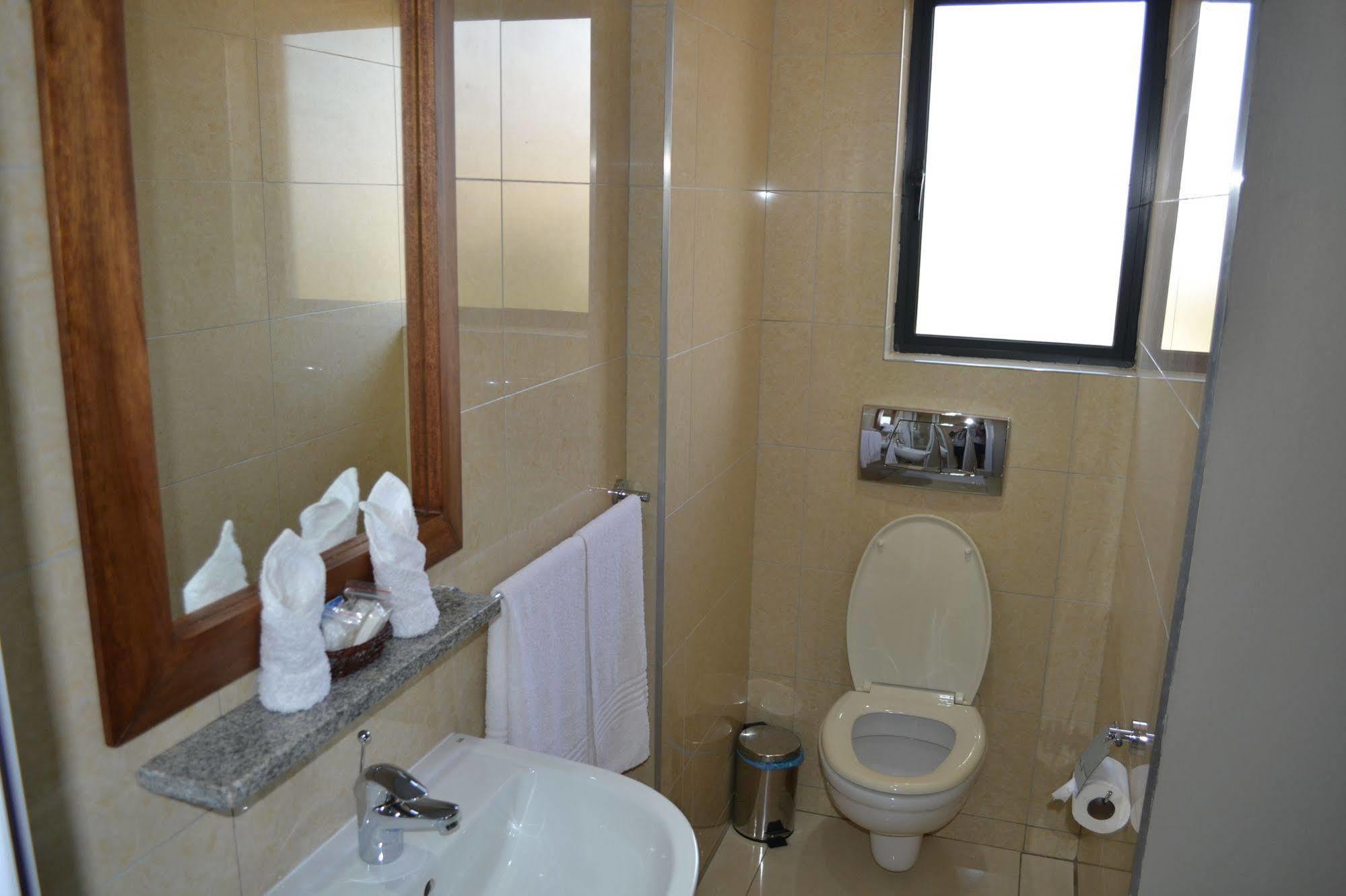 Mesami Hotel Дурбан Екстер'єр фото